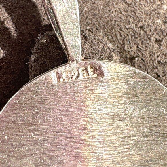 VTG Solid Sterling Silver 925 Yin Yang Design Circle Pendant Size 1" Length - Picture 5 of 9